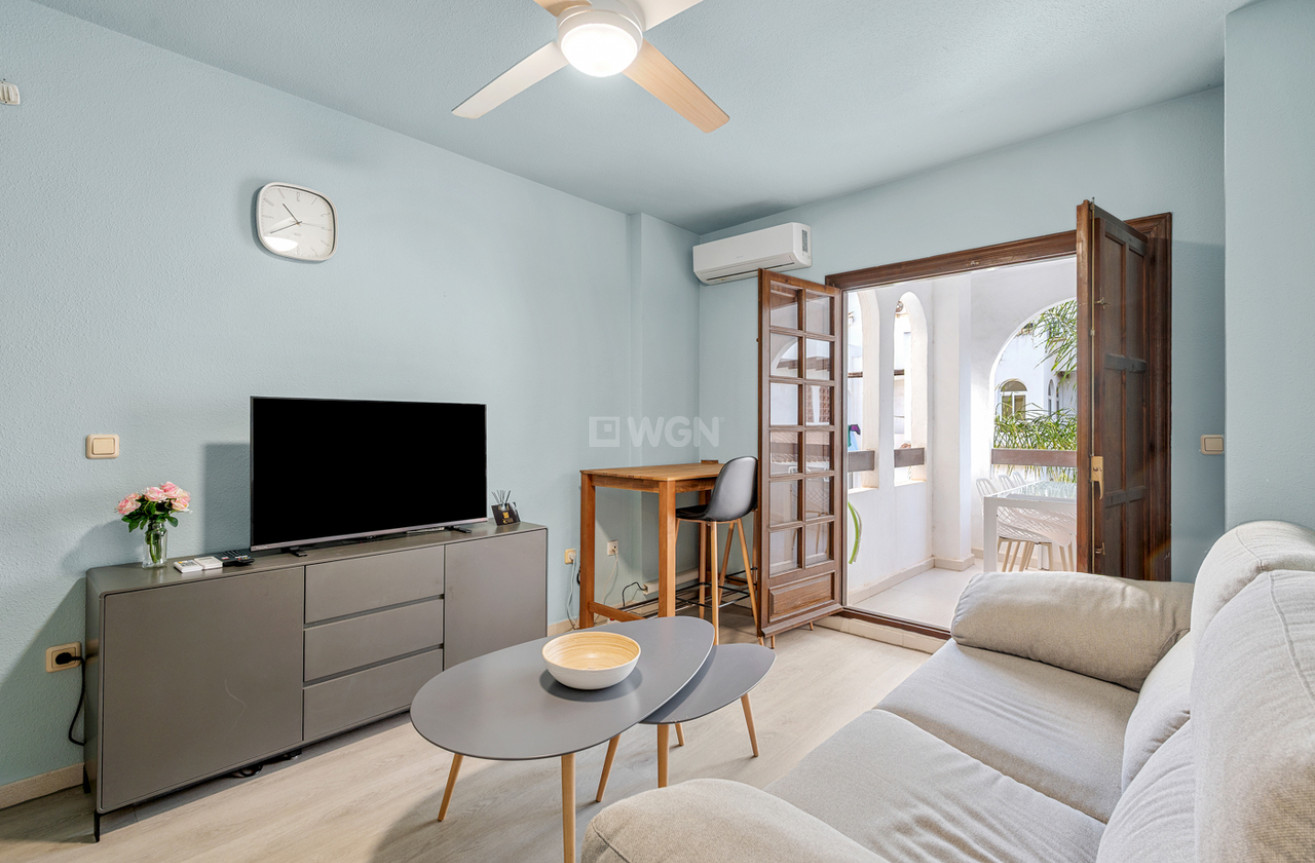 Odsprzedaż - Mieszkanie w bloku - Torrevieja - Costa Blanca