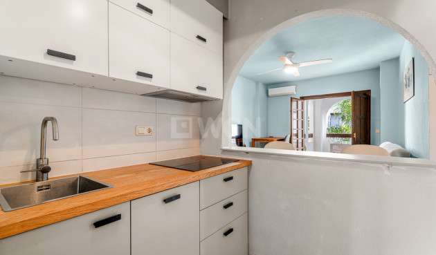 Odsprzedaż - Mieszkanie w bloku - Torrevieja - Costa Blanca