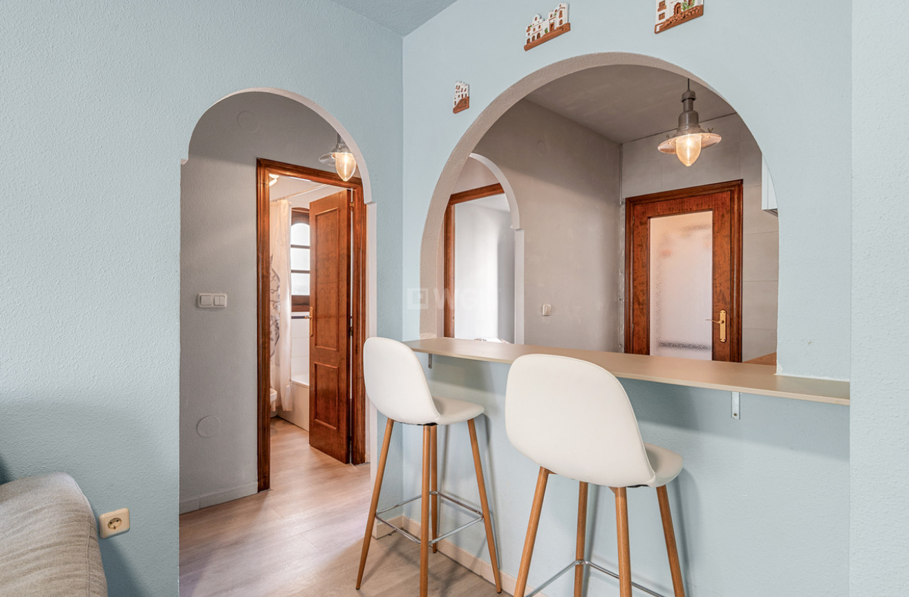 Odsprzedaż - Mieszkanie w bloku - Torrevieja - Costa Blanca