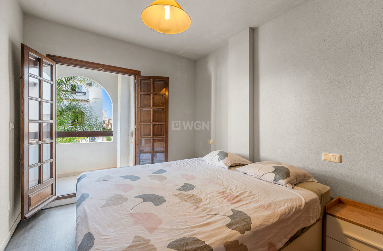 Odsprzedaż - Mieszkanie w bloku - Torrevieja - Costa Blanca