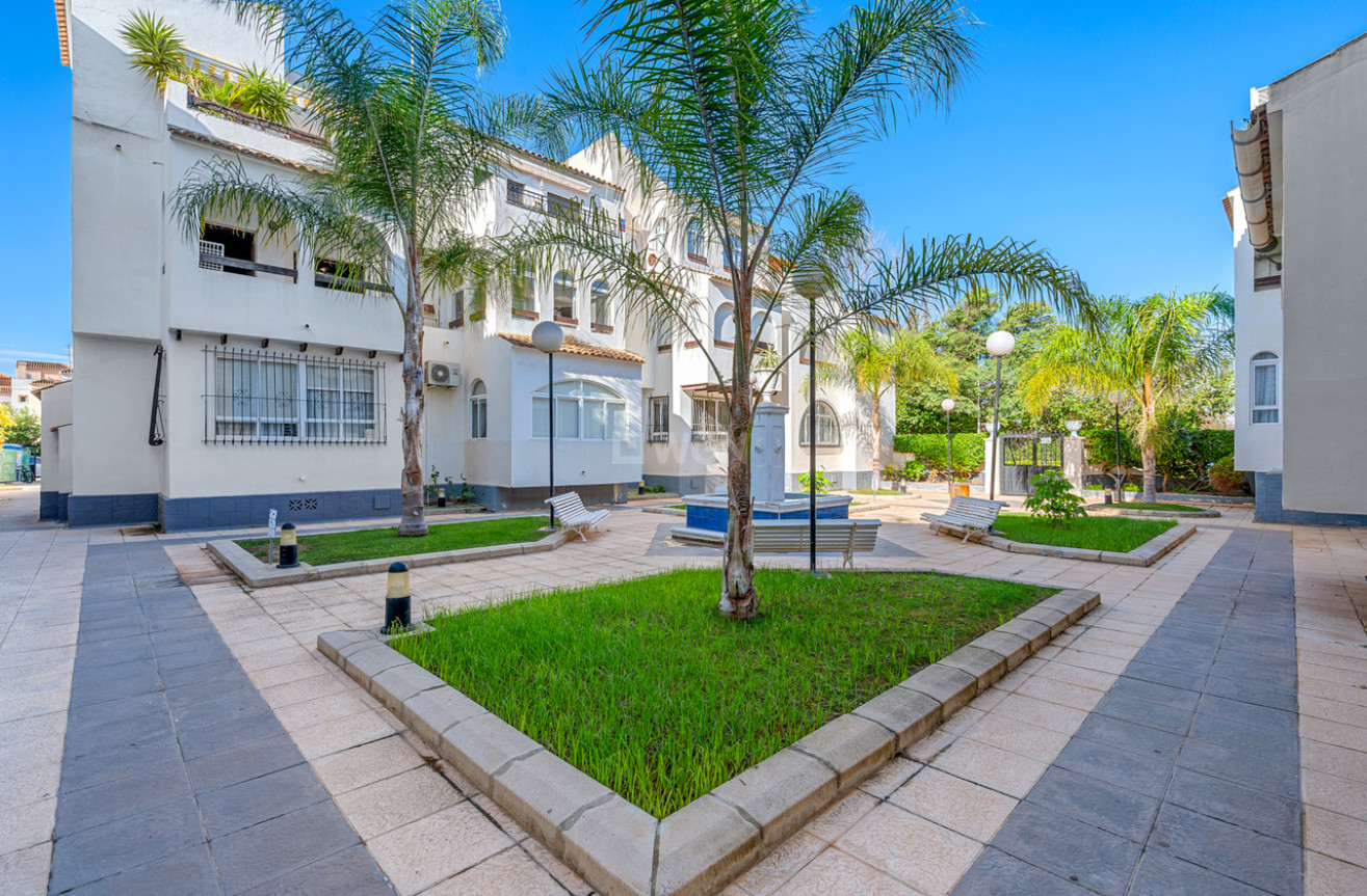 Odsprzedaż - Mieszkanie w bloku - Torrevieja - Costa Blanca