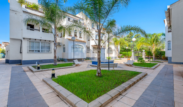 Odsprzedaż - Mieszkanie w bloku - Torrevieja - Costa Blanca