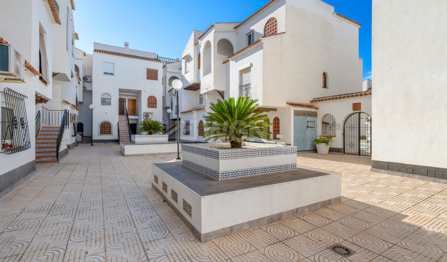 Odsprzedaż - Mieszkanie w bloku - Torrevieja - Costa Blanca