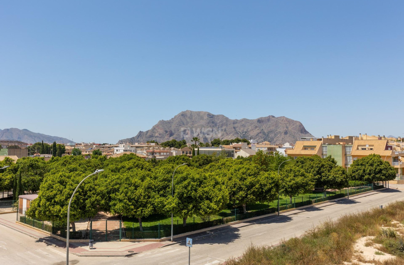 Nowy budynek - Kamienica - Rafal - pueblo