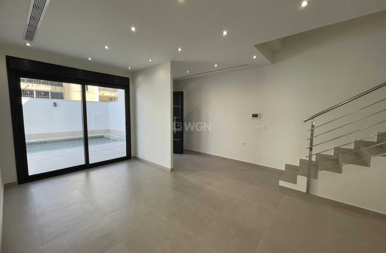 Nowy budynek - Villa - Almoradí - Heredades