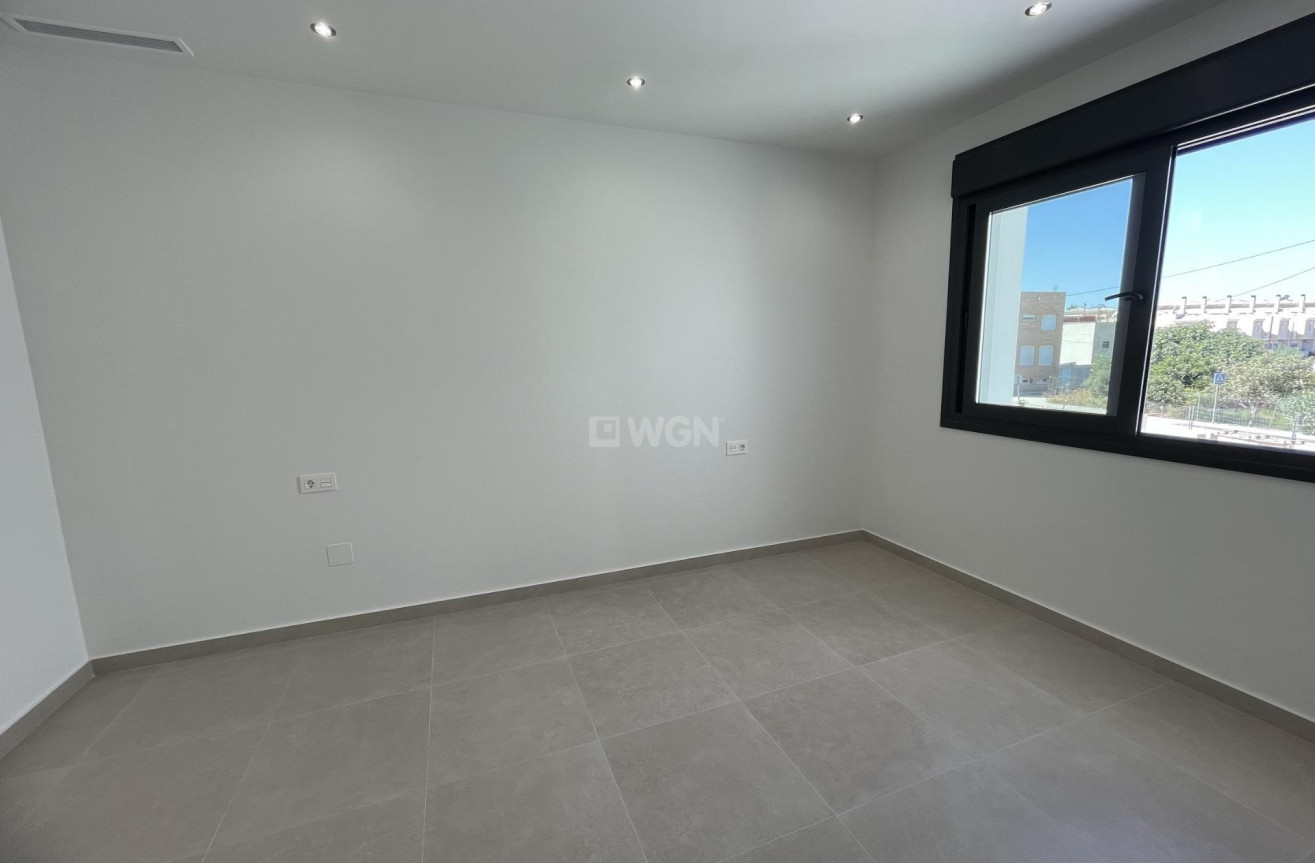Nowy budynek - Villa - Almoradí - Heredades