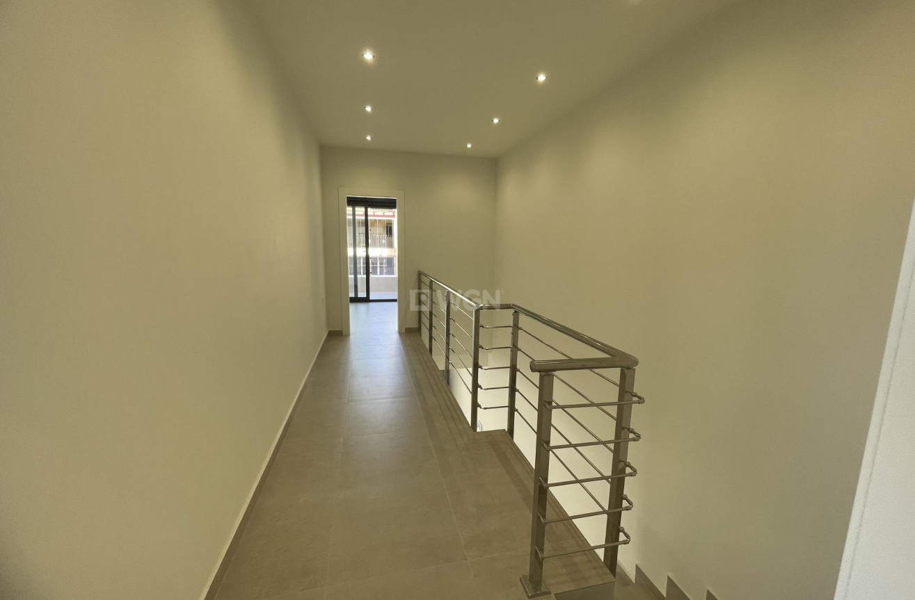 Nowy budynek - Villa - Almoradí - Heredades