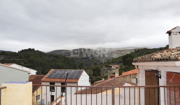 Resale - Townhouse - Castell de Castells - Inland