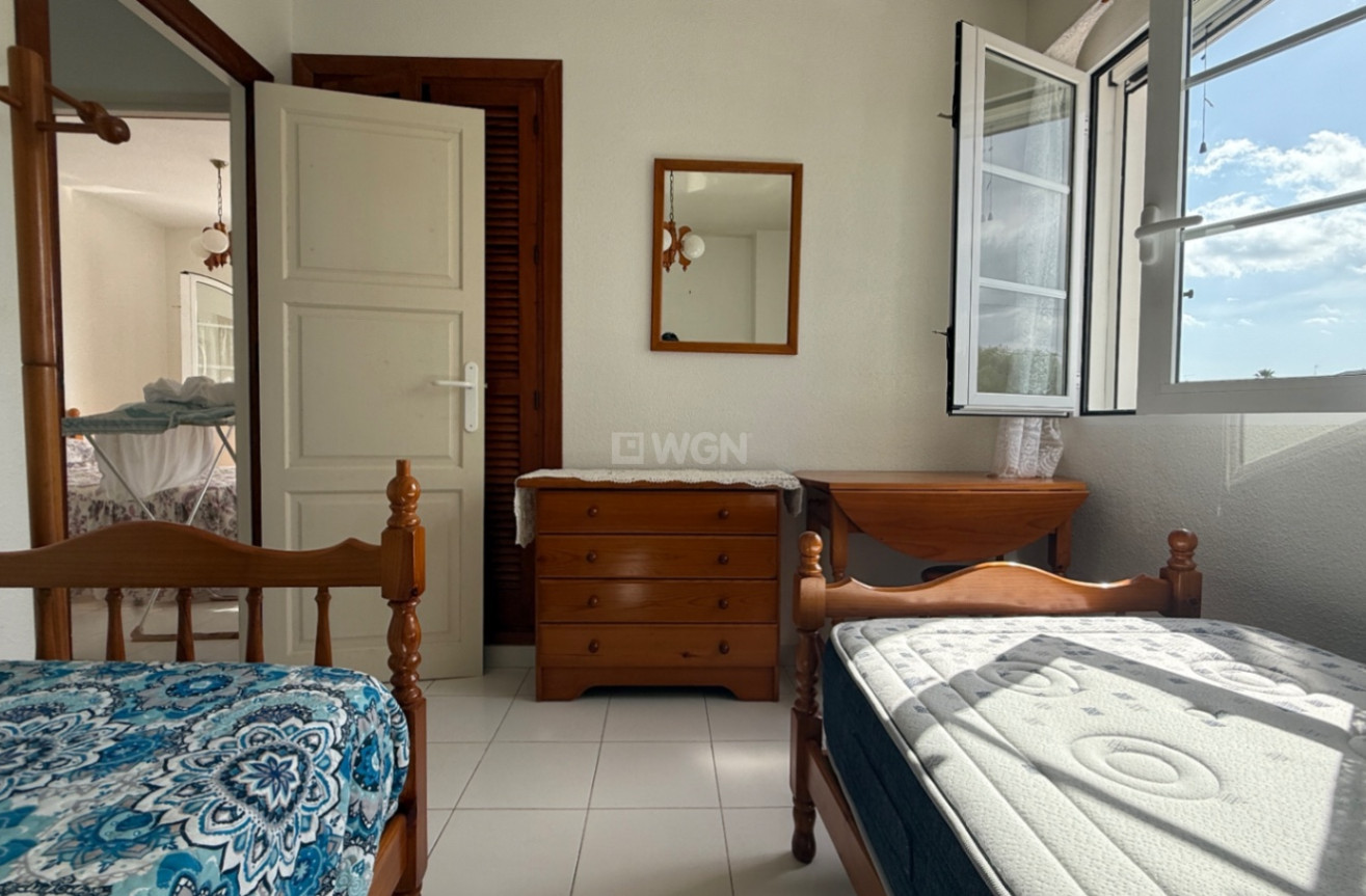 Reventa - Duplex - San Miguel de Salinas - Inland