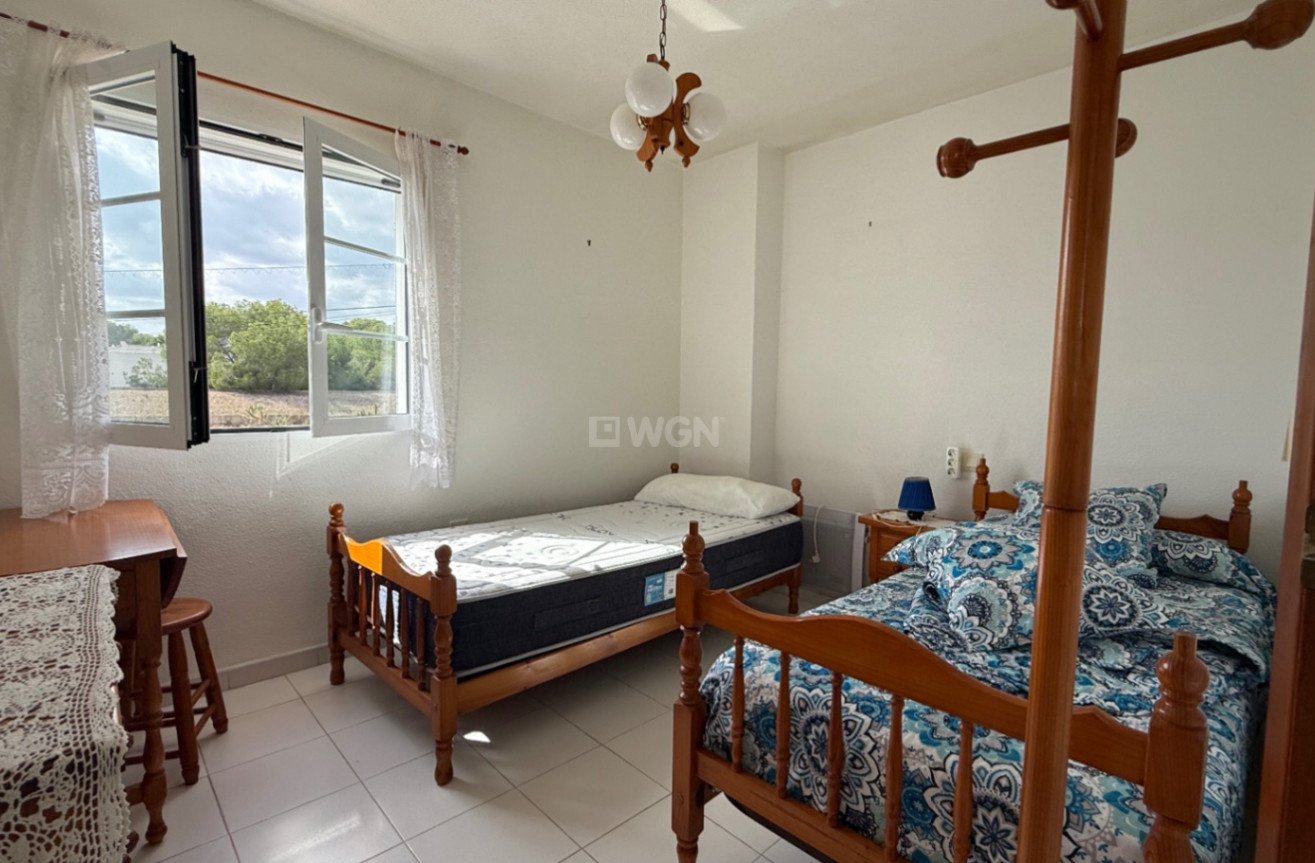 Reventa - Duplex - San Miguel de Salinas - Inland