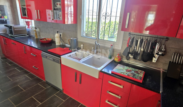 Odsprzedaż - Villa - Puente De Don Manuel - Inland