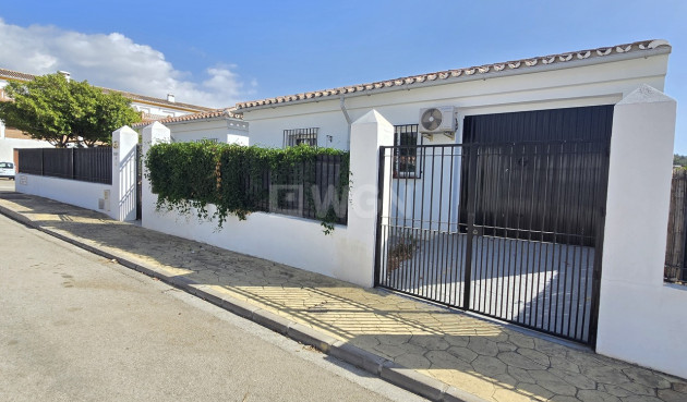 Odsprzedaż - Villa - Puente De Don Manuel - Inland