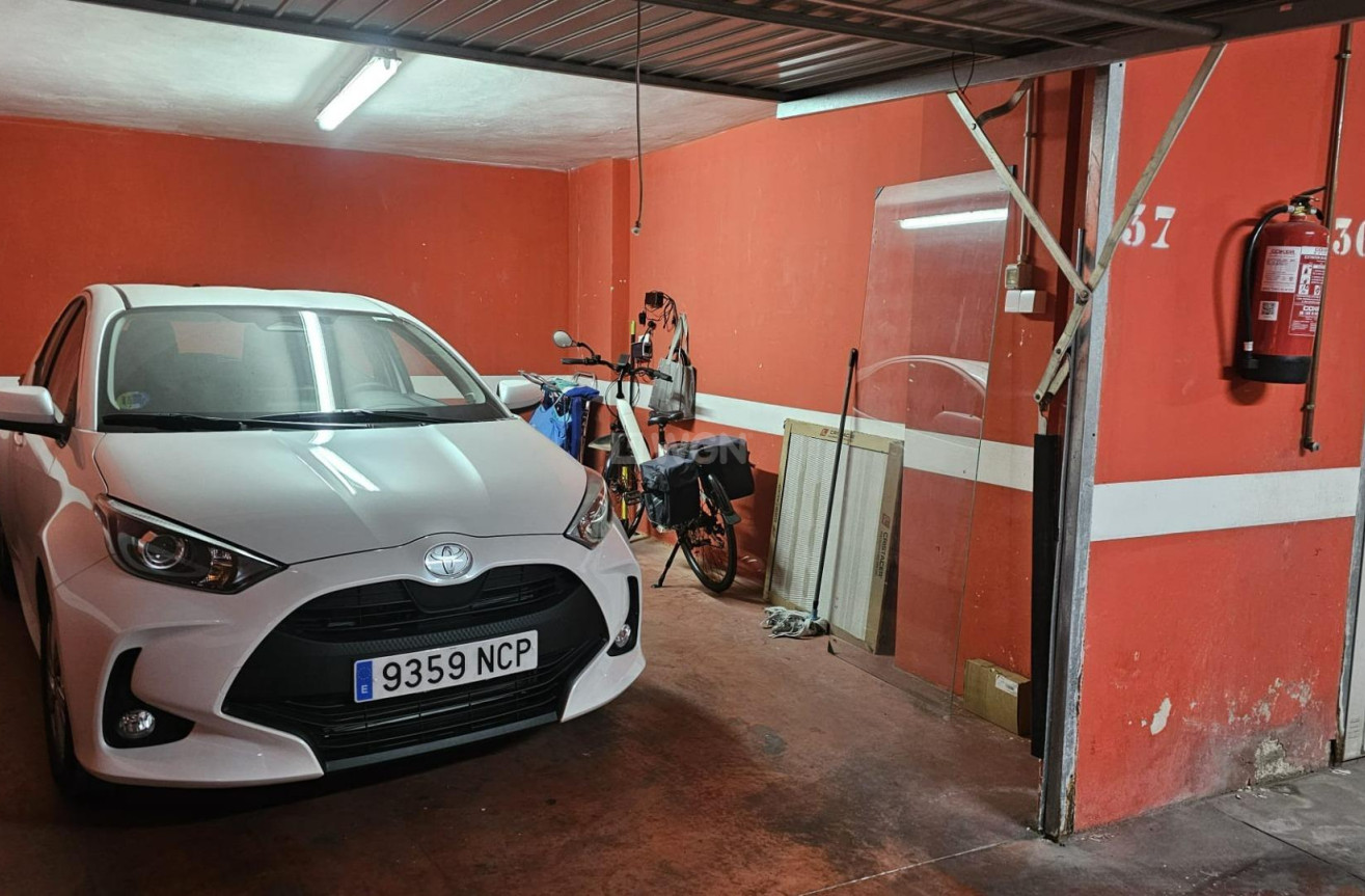 Reventa - Parking - Torrevieja - Playa del Cura