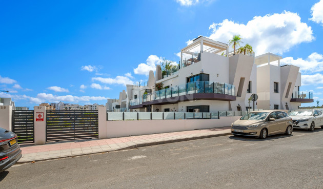 Odsprzedaż - Mieszkanie w bloku - San Miguel de Salinas - Inland