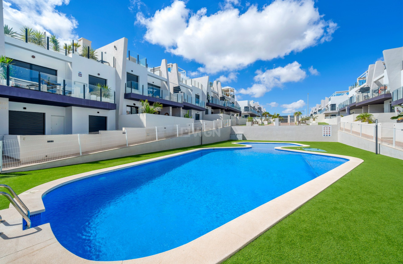 Odsprzedaż - Mieszkanie w bloku - San Miguel de Salinas - Inland