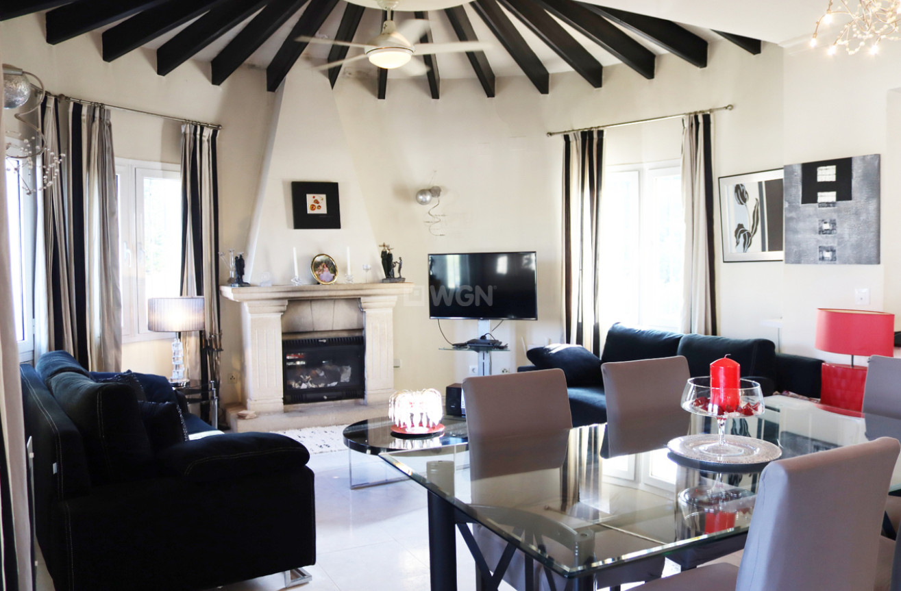 Odsprzedaż - Villa - Murla - Inland