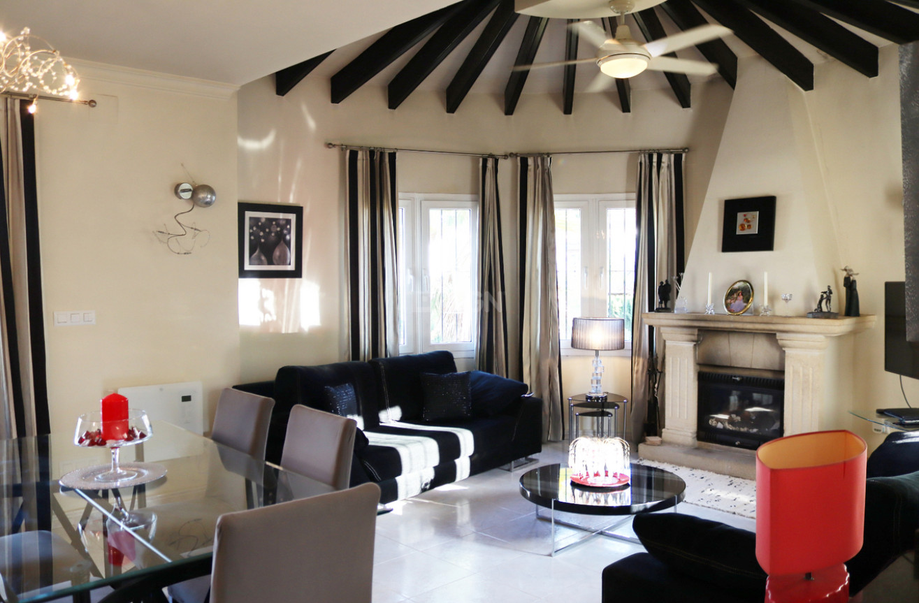 Odsprzedaż - Villa - Murla - Inland