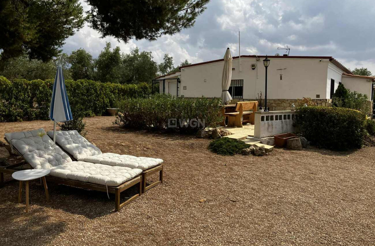 Odsprzedaż - Villa - Biar - Costa Blanca