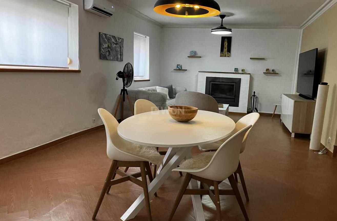 Odsprzedaż - Villa - Biar - Costa Blanca