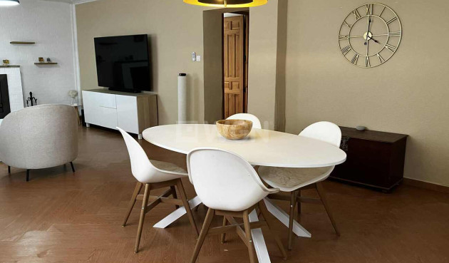 Odsprzedaż - Villa - Biar - Costa Blanca