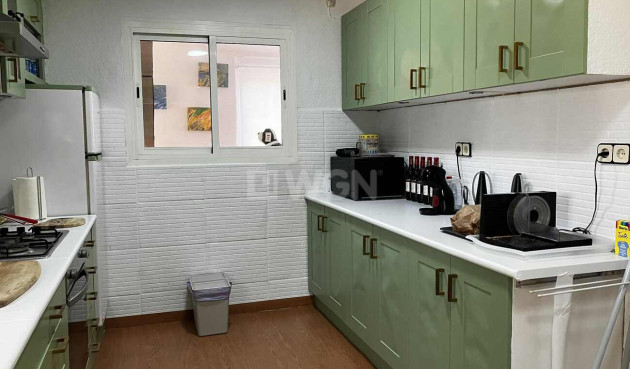 Odsprzedaż - Villa - Biar - Costa Blanca