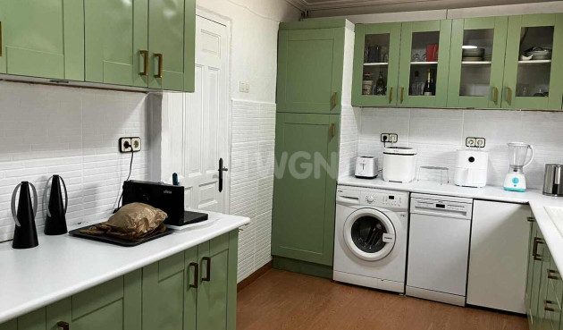 Odsprzedaż - Villa - Biar - Costa Blanca