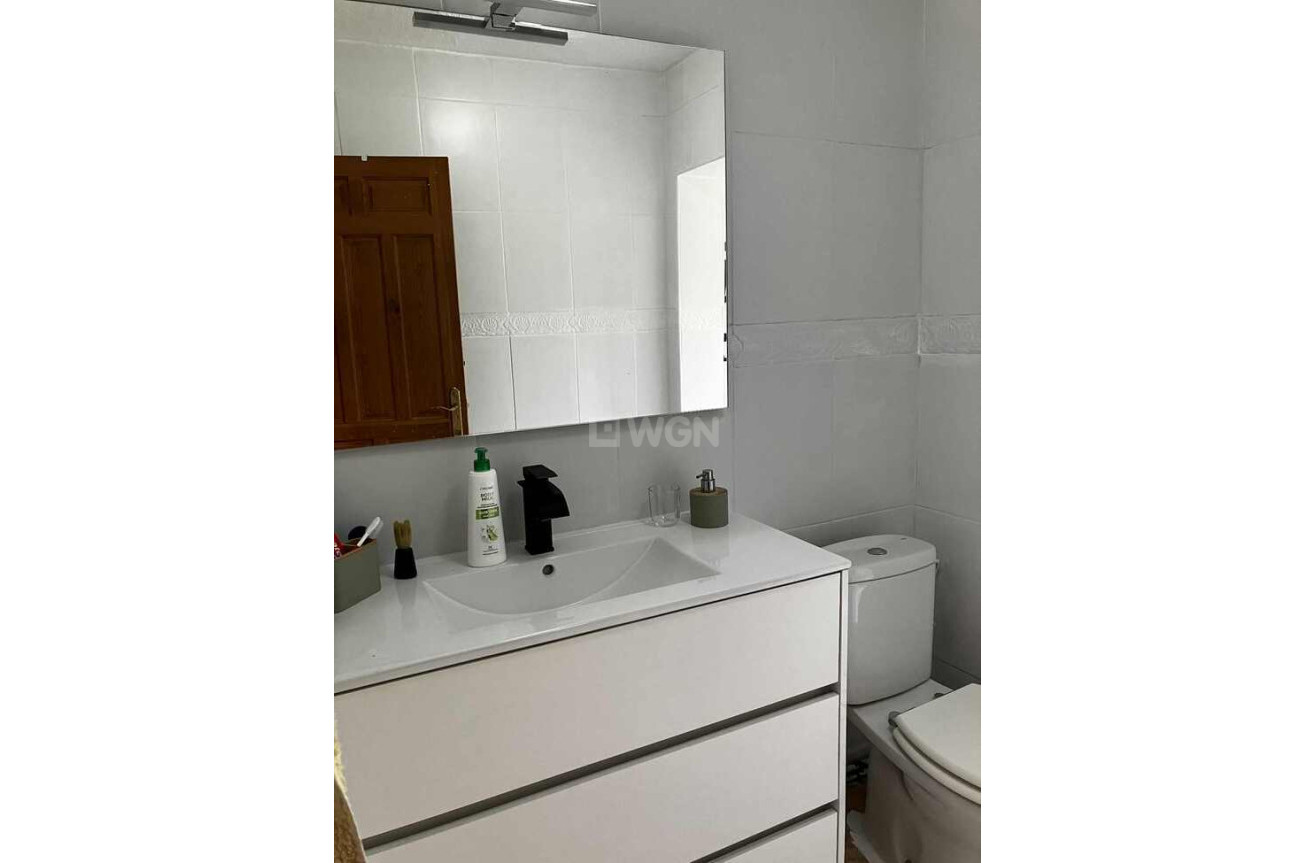 Odsprzedaż - Villa - Biar - Costa Blanca