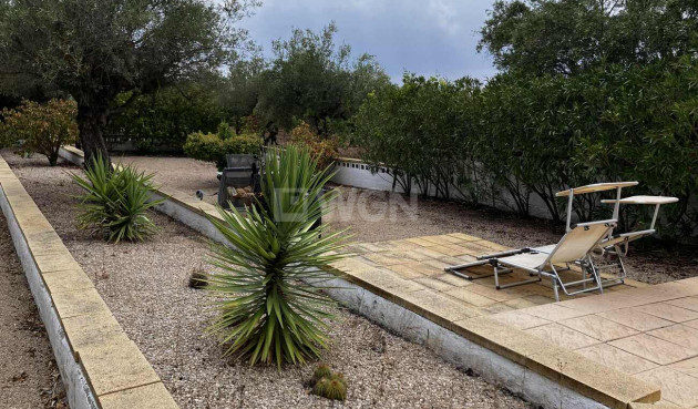 Odsprzedaż - Villa - Biar - Costa Blanca