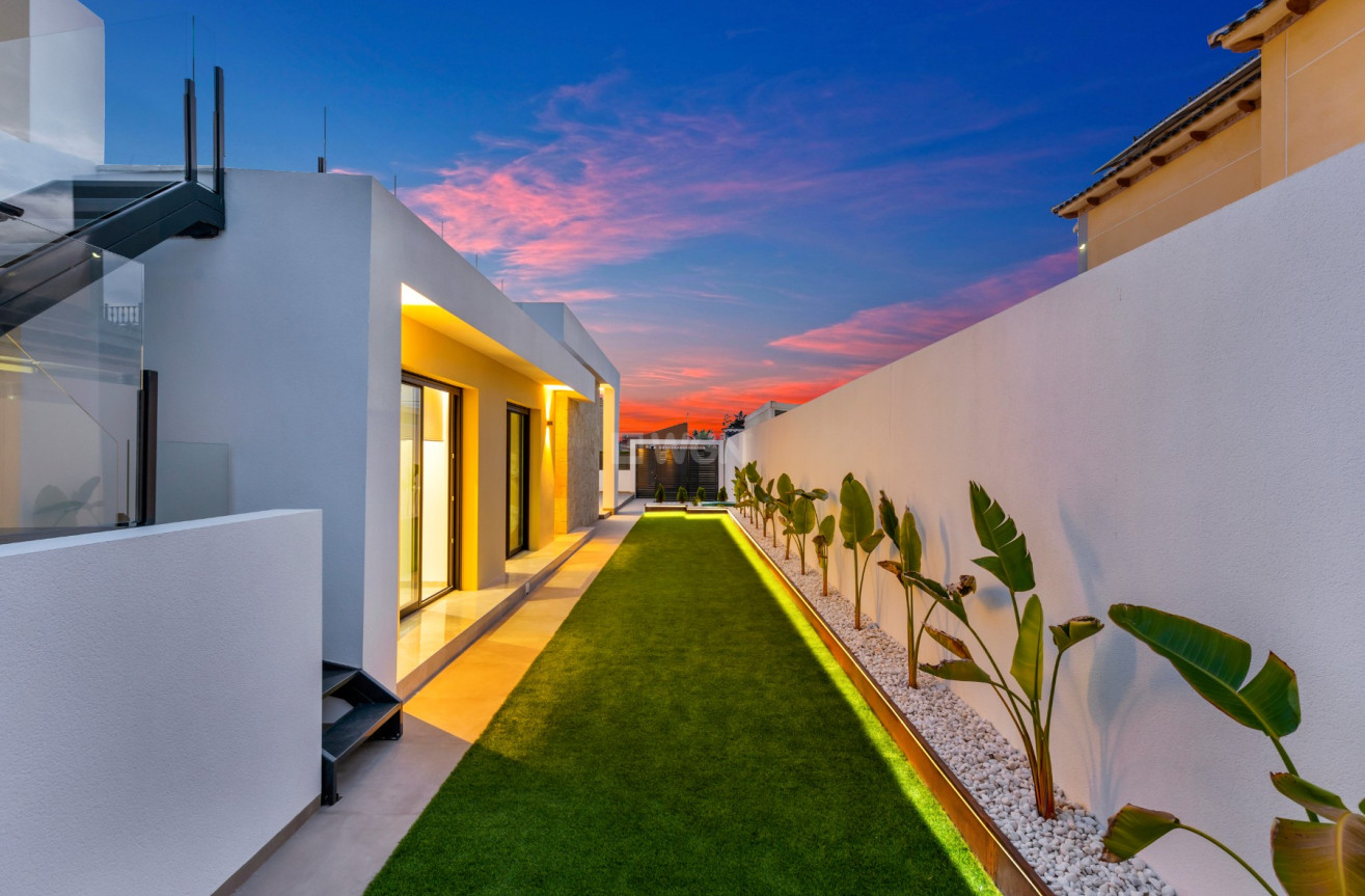 Odsprzedaż - Villa - El Chaparral - Inland