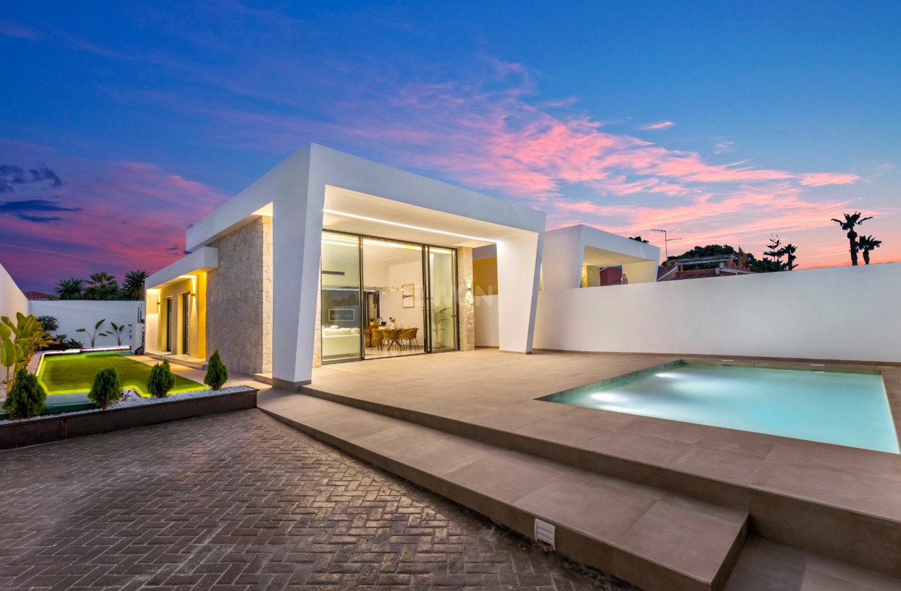 Odsprzedaż - Villa - El Chaparral - Inland