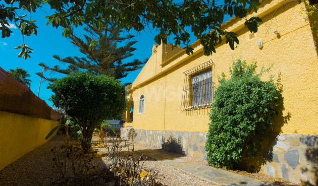 Resale - Villa - La Siesta - Costa Blanca
