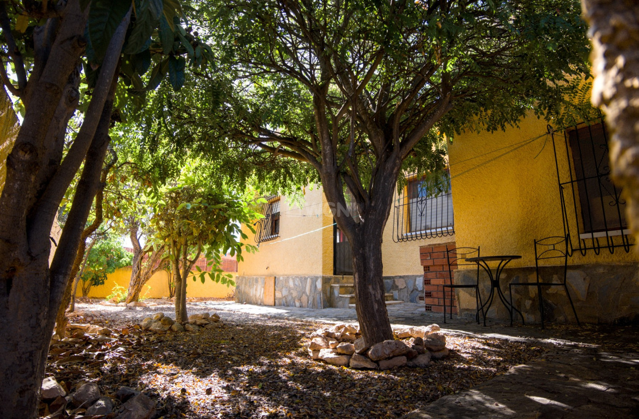 Resale - Villa - La Siesta - Costa Blanca