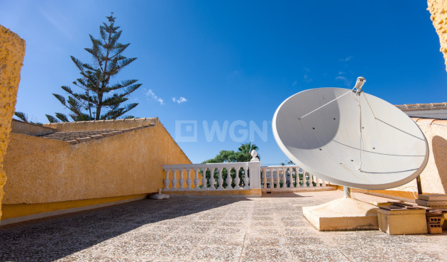 Resale - Villa - La Siesta - Costa Blanca