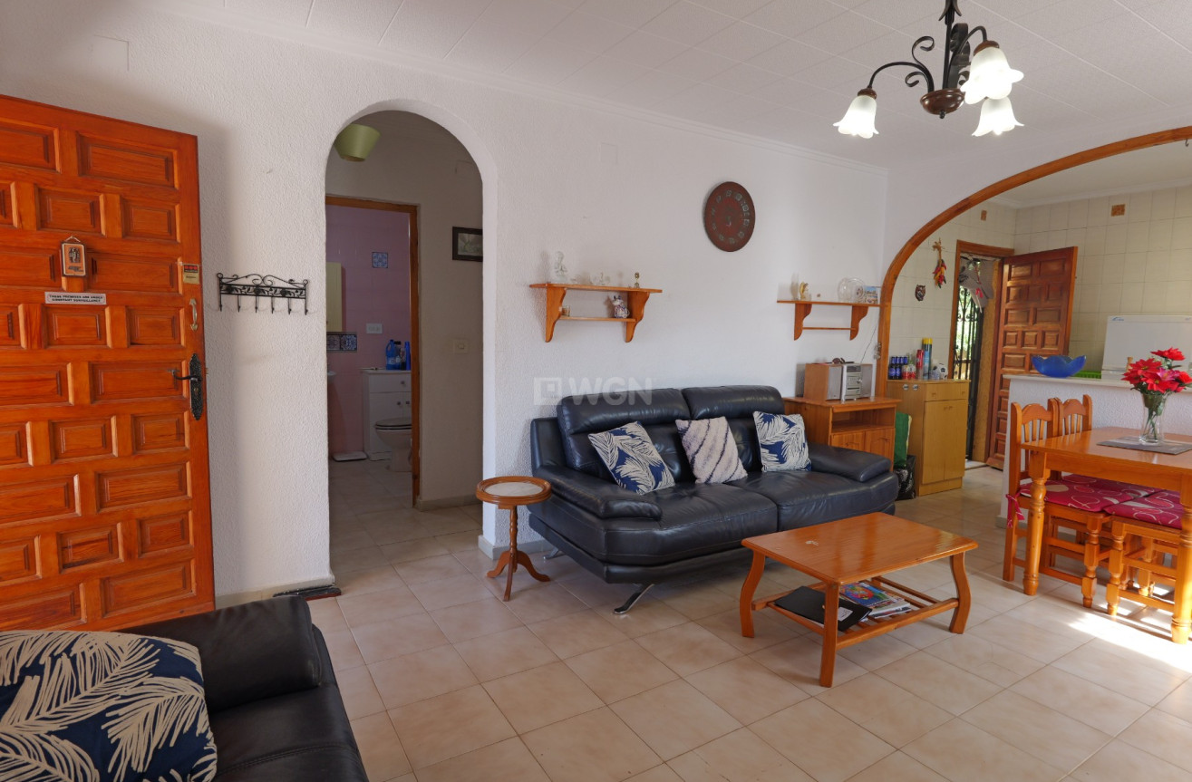 Resale - Villa - La Siesta - Costa Blanca