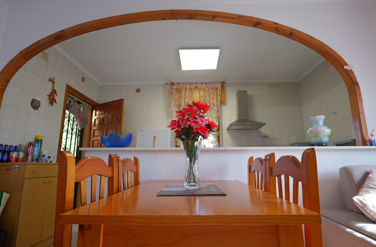 Resale - Villa - La Siesta - Costa Blanca