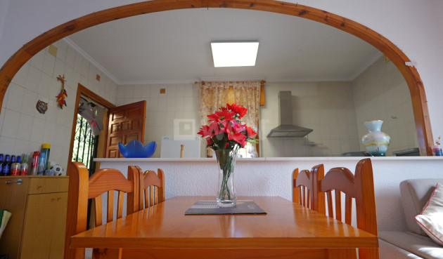 Resale - Villa - La Siesta - Costa Blanca