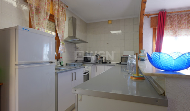 Resale - Villa - La Siesta - Costa Blanca