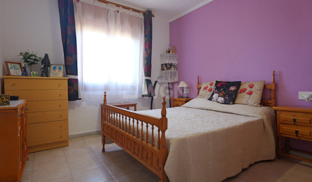 Resale - Villa - La Siesta - Costa Blanca