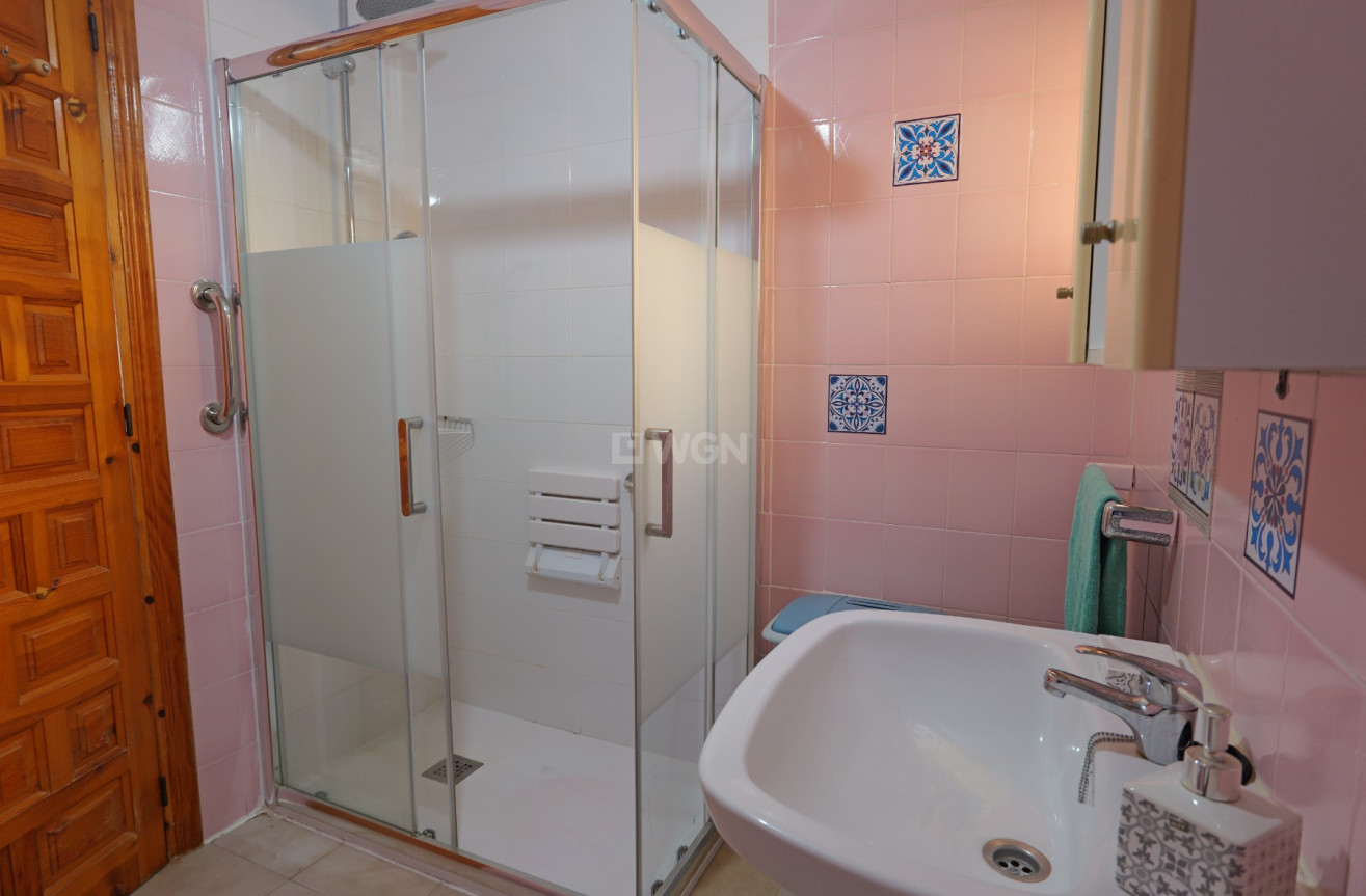 Resale - Villa - La Siesta - Costa Blanca