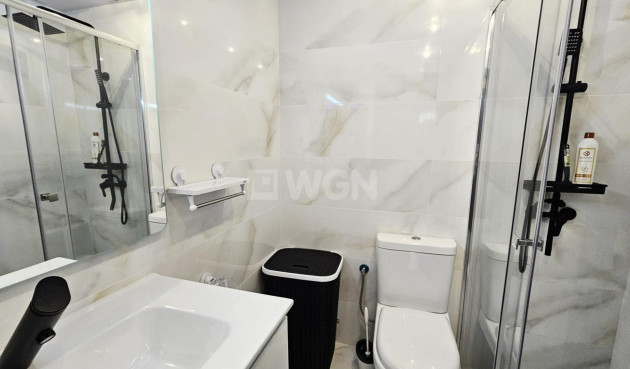 Resale - Apartment / flat - Torrevieja - Acequion