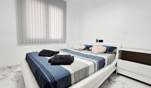 Resale - Apartment / flat - Torrevieja - Acequion