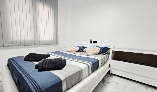 Resale - Apartment / flat - Torrevieja - Acequion