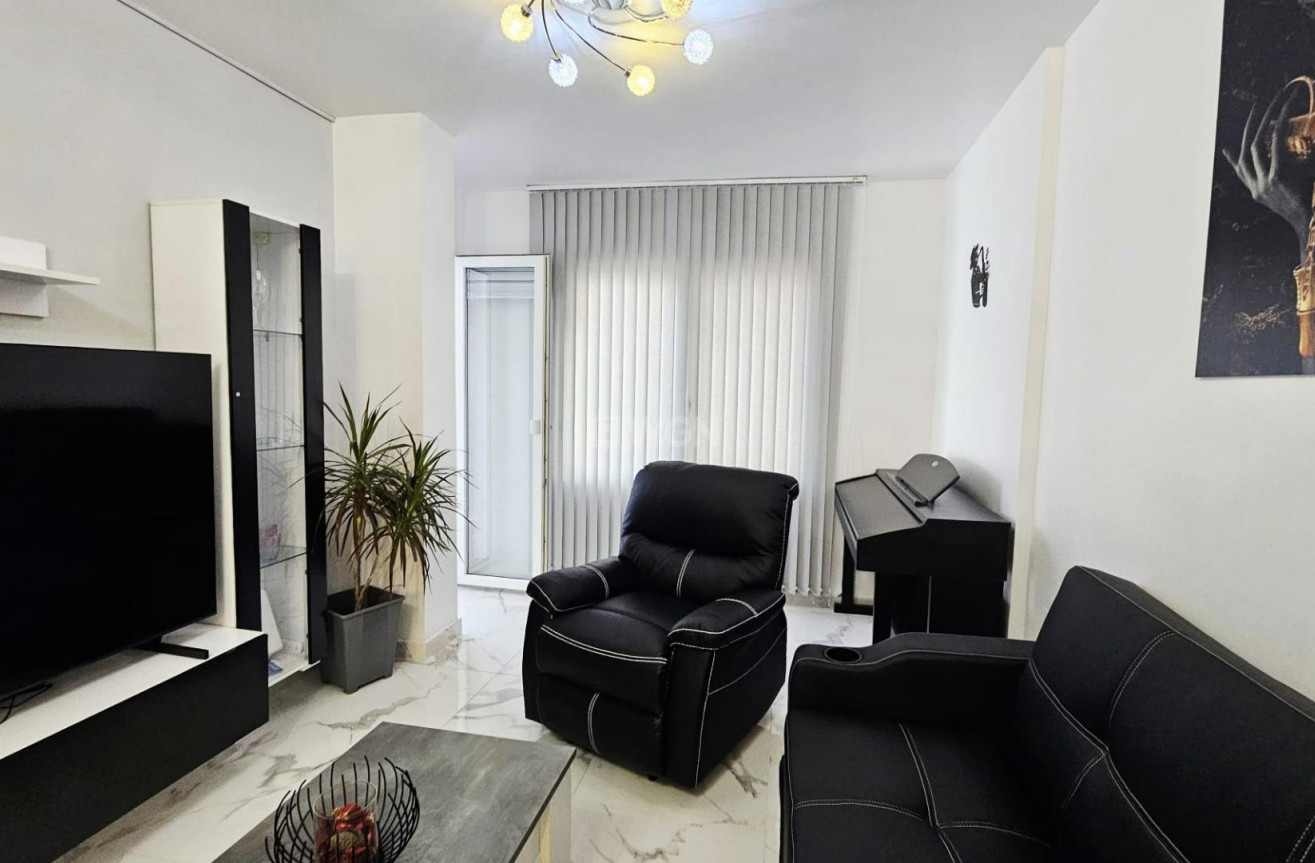 Resale - Apartment / flat - Torrevieja - Acequion