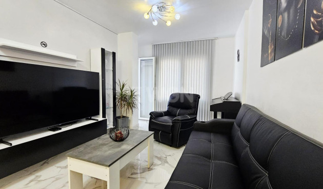 Resale - Apartment / flat - Torrevieja - Acequion