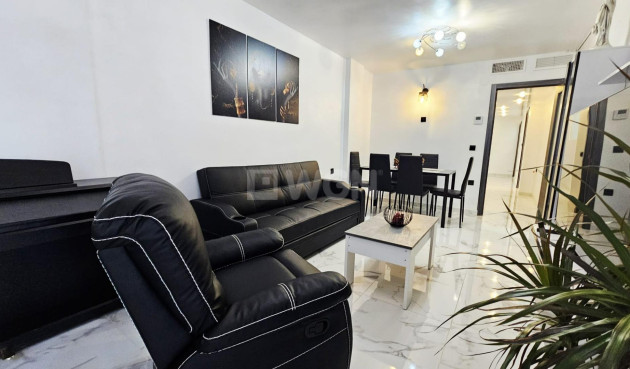 Resale - Apartment / flat - Torrevieja - Acequion