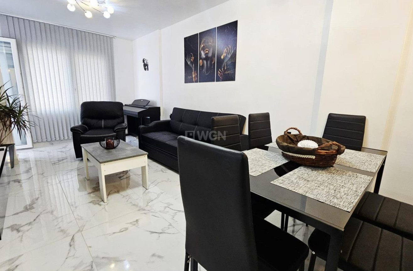 Resale - Apartment / flat - Torrevieja - Acequion