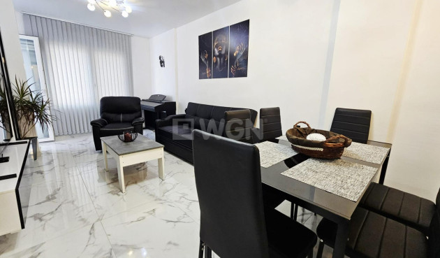 Resale - Apartment / flat - Torrevieja - Acequion