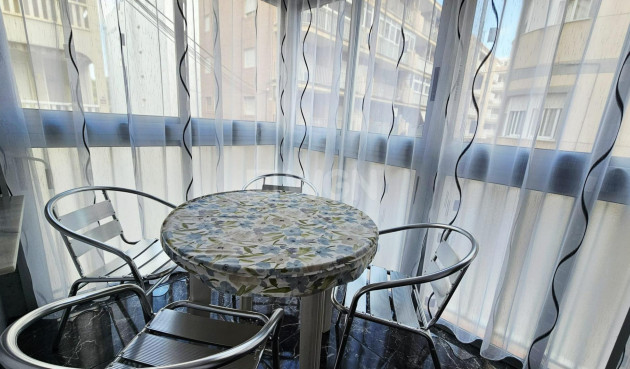 Resale - Apartment / flat - Torrevieja - Acequion