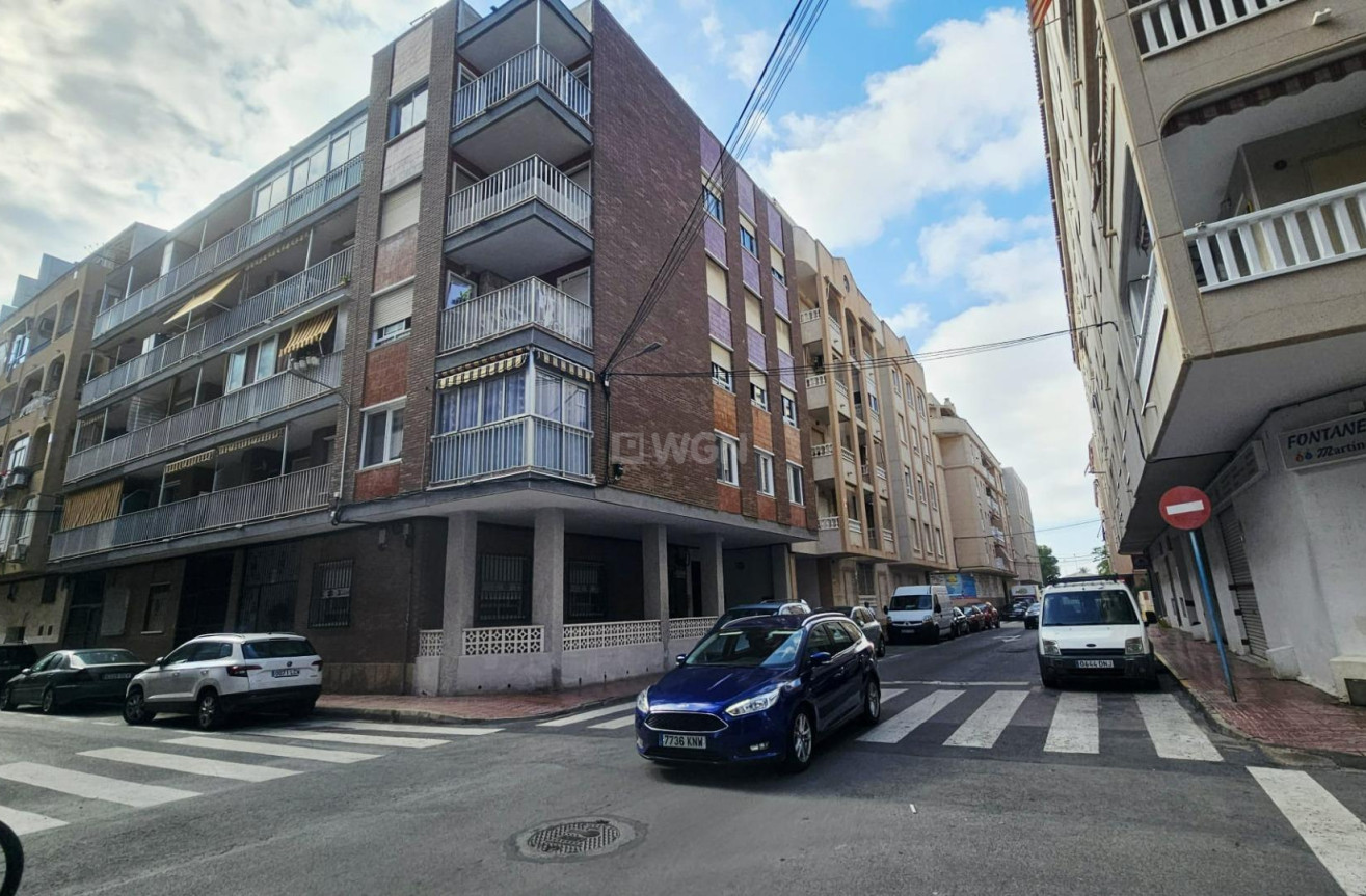 Resale - Apartment / flat - Torrevieja - Acequion