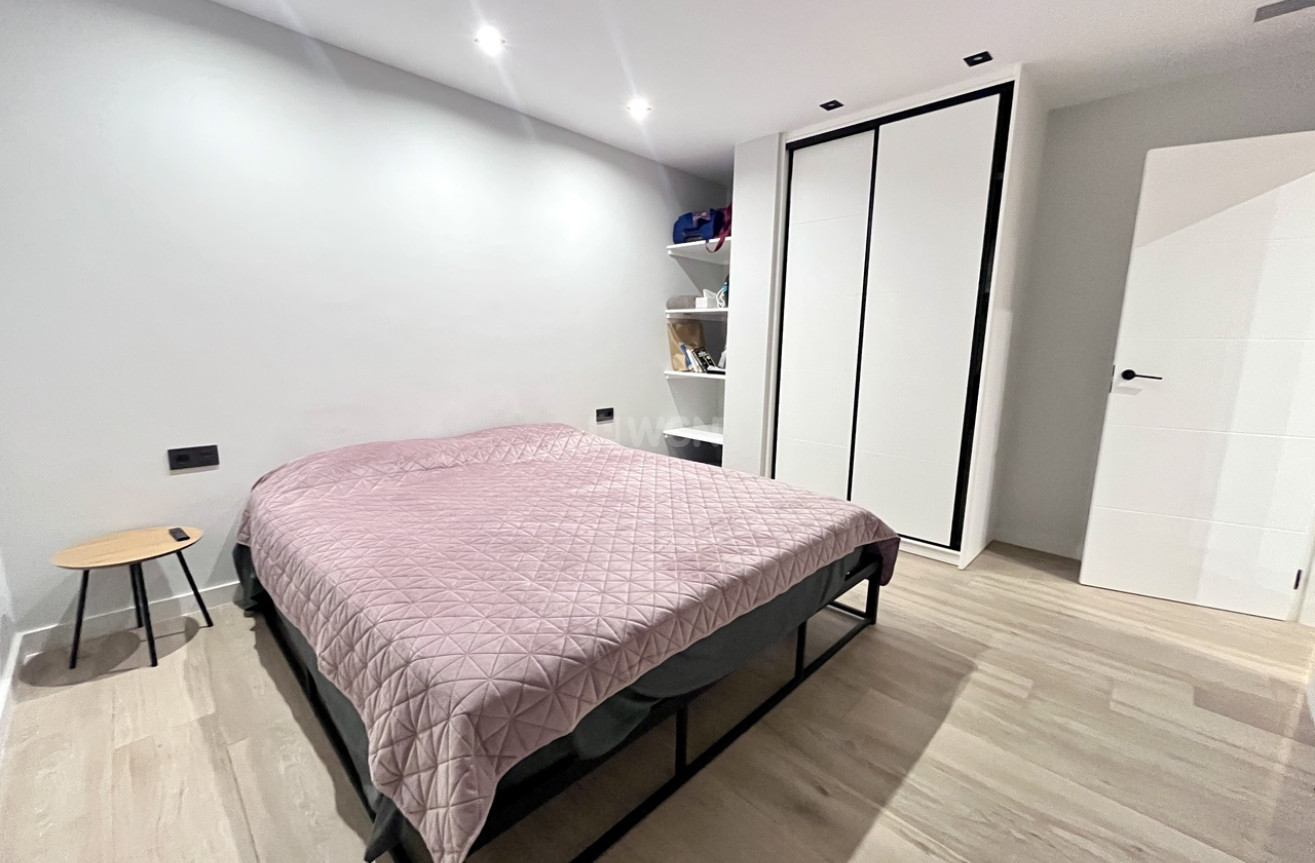 Reventa - Villa - Playa Flamenca - Costa Blanca